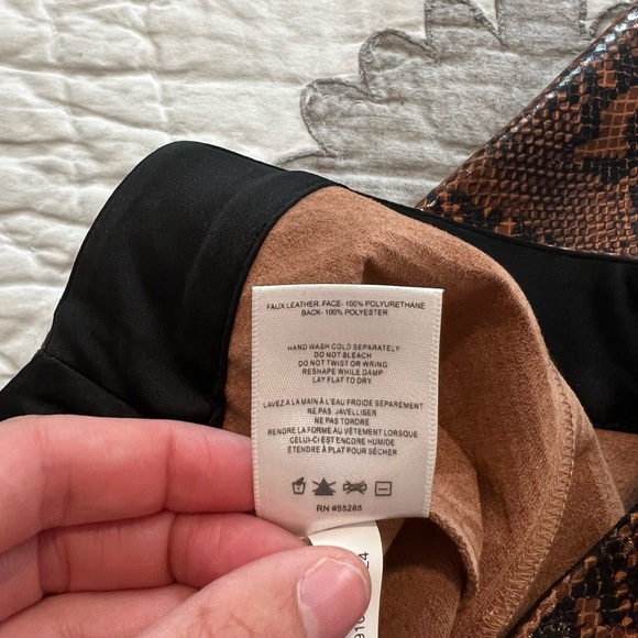 Snake skin print faux leather skirt. Worn once. - Picture 8 of 8